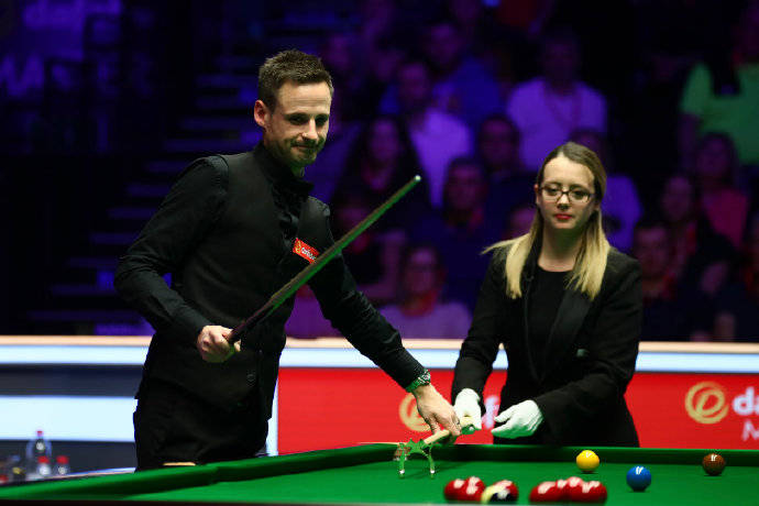 巴萨需要速 巴萨需要速