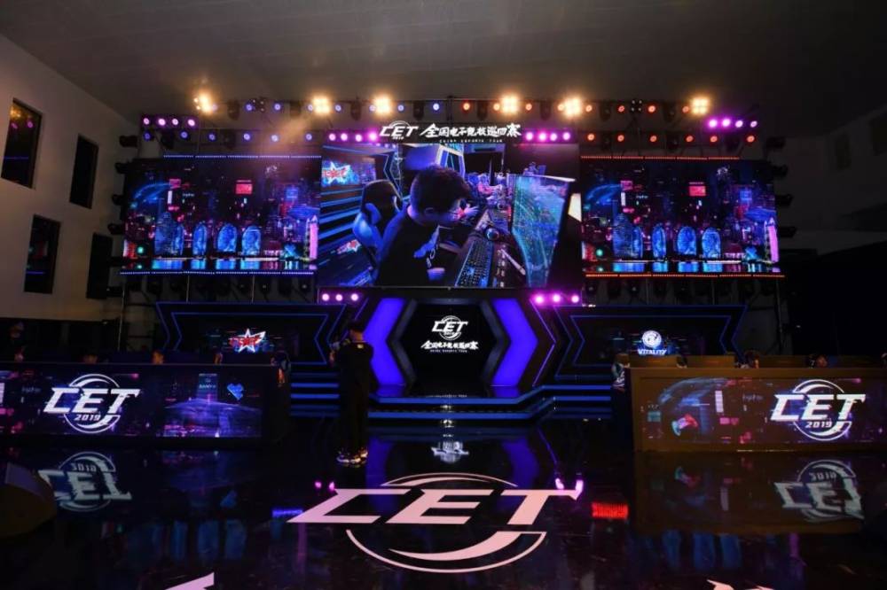 周海滨赴国 周海滨赴国