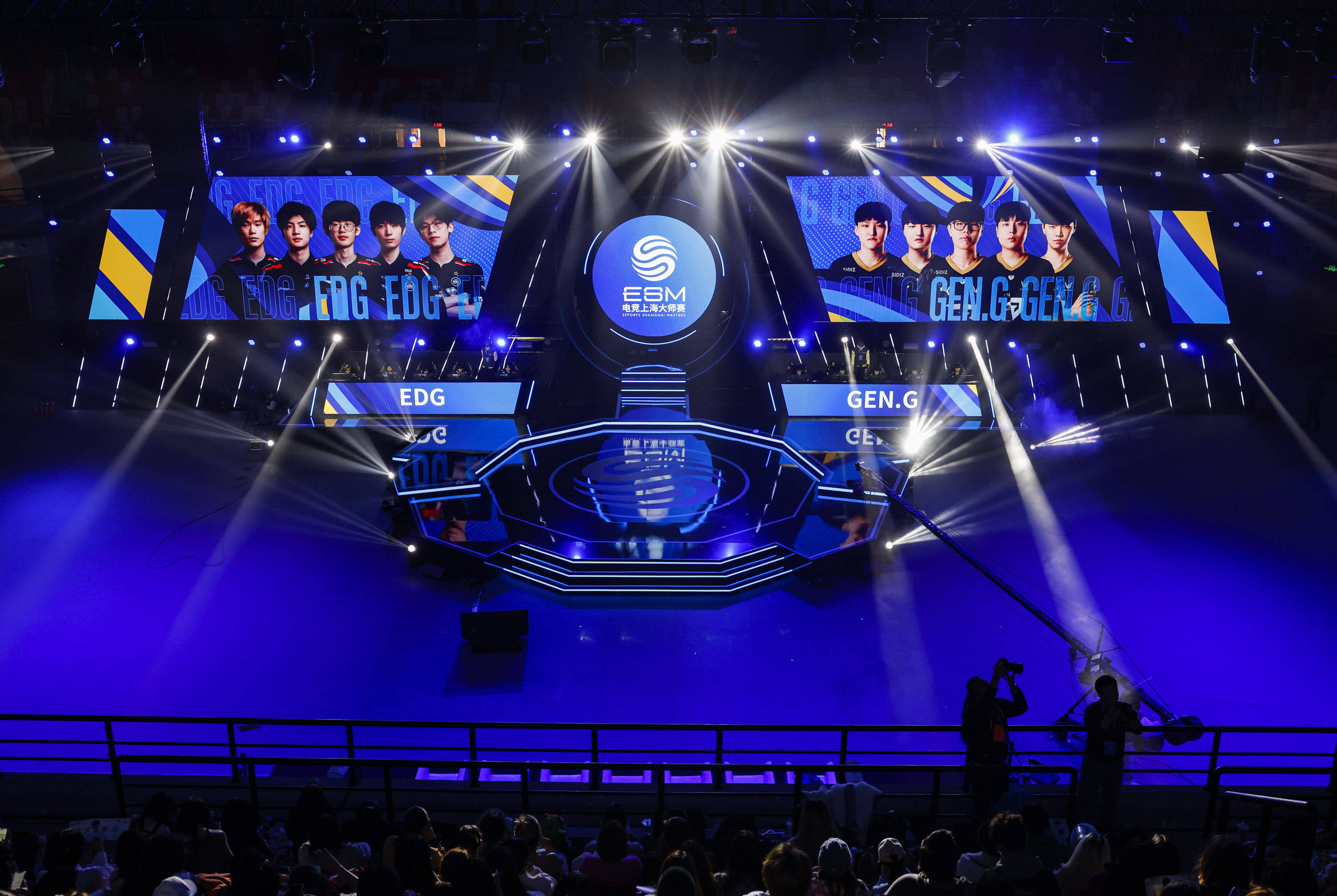 的后防线 的后防线